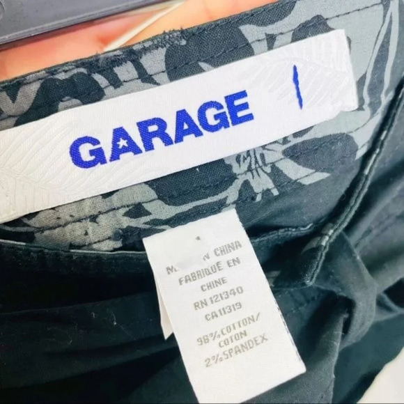 GARAGE Black Cargo Bermuda Shorts NWT Size 1 - Picture 5 of 6